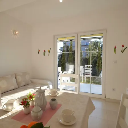 Apartment Maksan Pakoštane